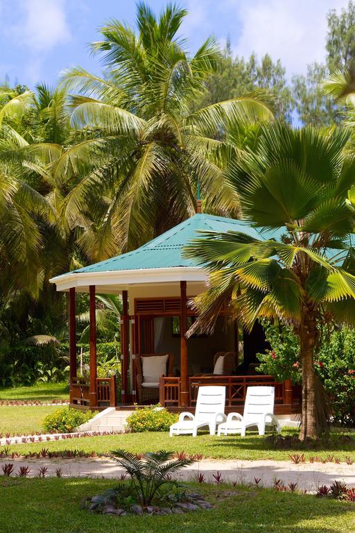 Les Villas D'Or Anse Volbert Village  Bilik gambar